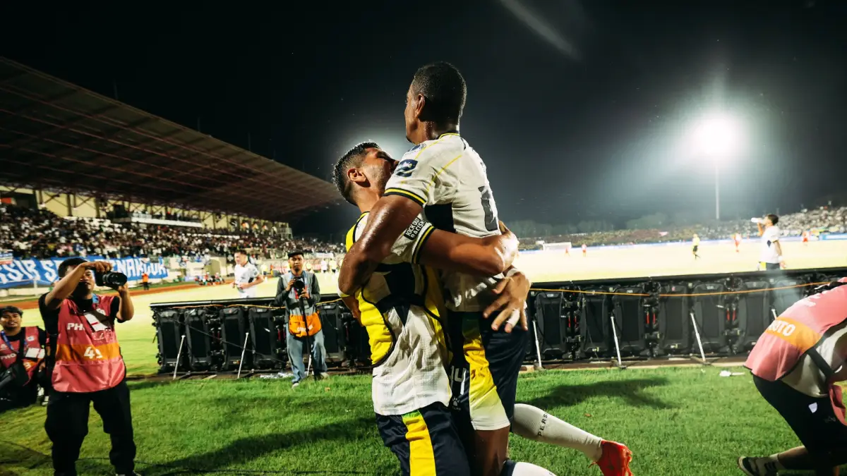 Akhiri Rekor Buruk, Persib Bandung Permalukan Persijap 2-1 di Kandang