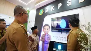 Wali Kota Sukabumi, Ayep Zaki dan Wakil Wali Kota Sukabumi Bobby saat peluncuran SUKASAI di Kantor BKPSDM Kota Sukabumi, Selasa (22/9/2026). (Sumber : Istimewa.)