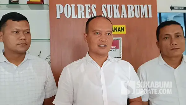 Kasatreskrim Polres Sukabumi IPTU Dudi Suharyana  (tengah). (Sumber : SU/Ilyas).