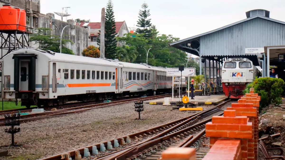 1,12 Juta Orang Naik Kereta Bogor-Sukabumi, Stasiun Sukabumi Catat Penumpang Terbanyak