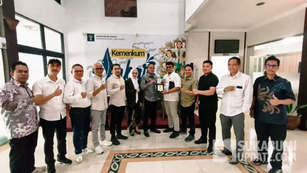 Komisi IV DPRD Kabupaten Sukabumi konsultasi ke Kanwil Kemenkum Jabar godok revisi Perda Ketenagakerjaan. (Sumber Foto: Istimewa)