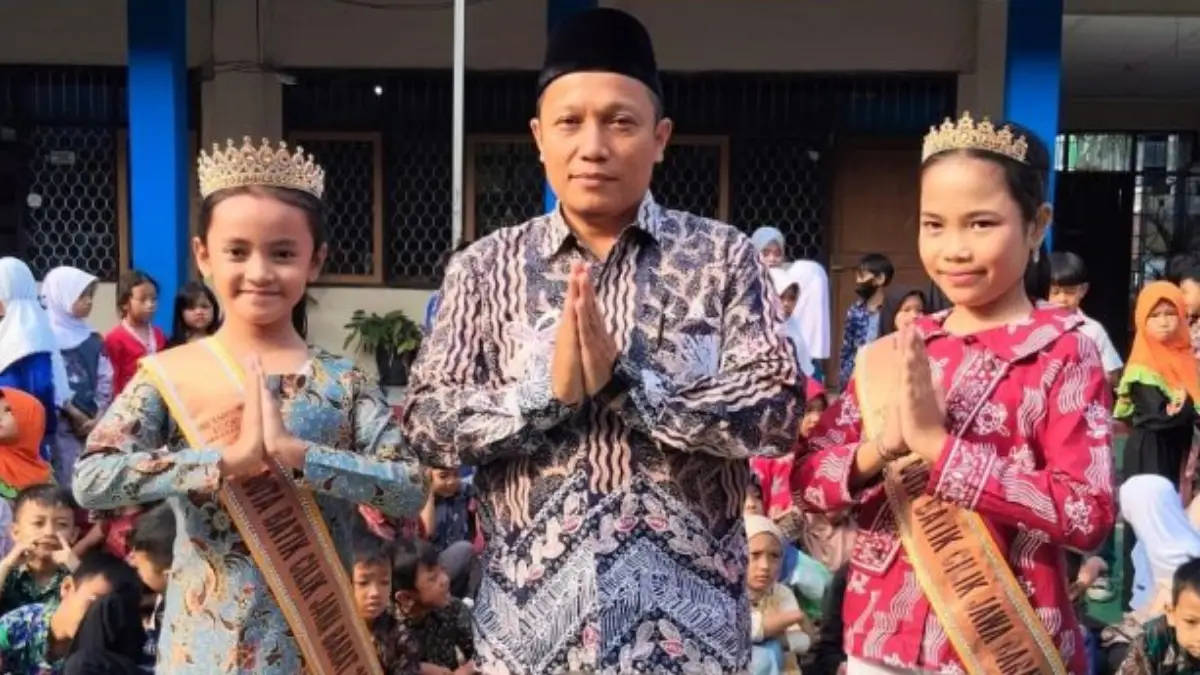 Dua siswi SDN Dewi Sartika CBM, Aisyah Calista dan Ismi Nurilah Nugraha, akan mewakili Jawa Barat dalam event Duta Batik Cilik Nasional.