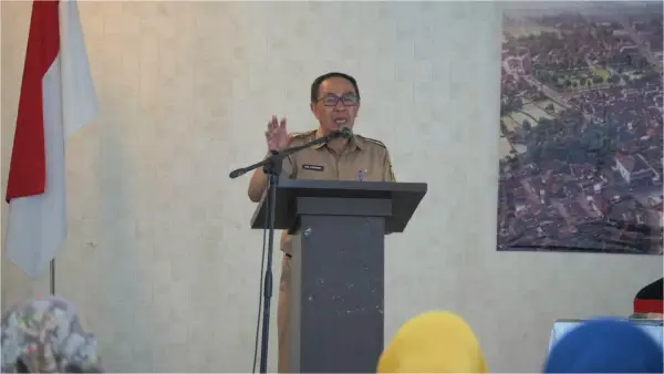 Sekda Kabupaten Sukabumi Ade Suryaman saat membuka FGD I RDTR dan KLHS. (Sumber : Diskominfosan Kab. Sukabumi)