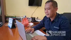 Erviandi, Kepala Cabang Jampangkukon PT BPR Sukabumi. (Sumber : SU/Ragil Gilang).