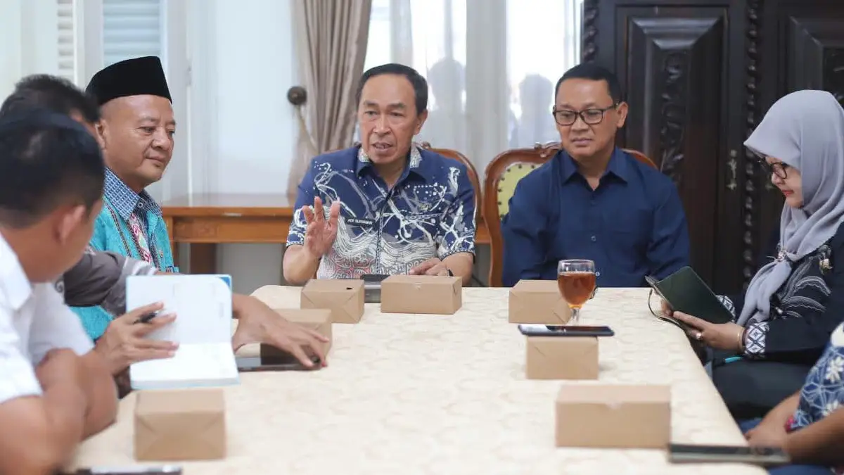 Sekda Ade Suryaman rakor becak listrik bantuan Presiden Prabowo untuk Kabupaten Sukabumi