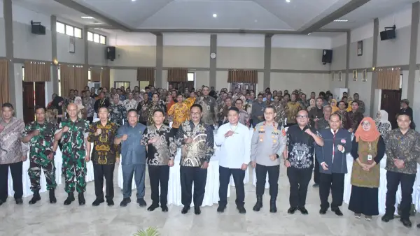 Kepala Disperkim Kabupaten Sukabumi, Sendi Apriadi, menghadiri sosialisasi pencegahan korupsi dan pemulihan aset serta peluncuran SIMPATIK, Kamis (8/10/2026) (Sumber: dokpim)