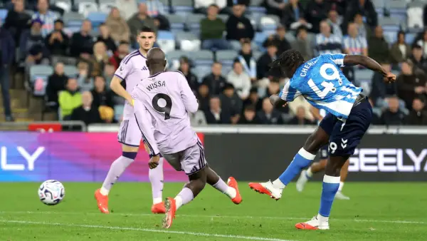 Aksi Sidiki Cherif saat cetak gol untuk Conventry City menghadapi Newcastle United di Liga Inggris. (Sumber: web/reuteus.com)