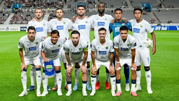 Starting line up Persib vs FC Seoul di laga pertama ACL Two 2026/2027. (Sumber: web/the-afc.com)