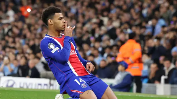 Selebrasi Desire Doue setelah cetak gol untuk Paris Saint Germain ke gawang Manchester City di Liga Champions. (Sumber: web/reuteus.com)