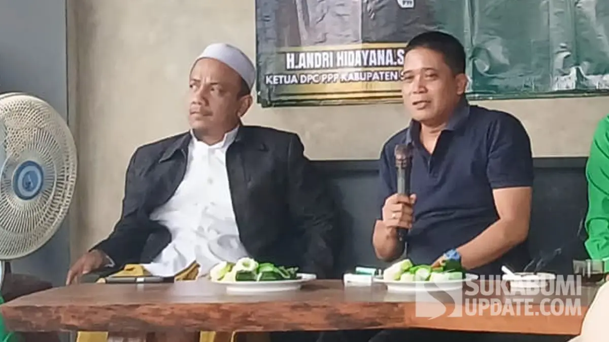 Tomi Ardi (kanan), Pengamat Kebijakan Publik | Foto : Sukabumiupdate