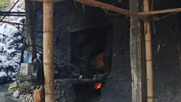Tungku pembakaran pabrik pengolahan batu kapur di Jampangtengah Sukabumi (Sumber : dok kecamatan jampangtengah)