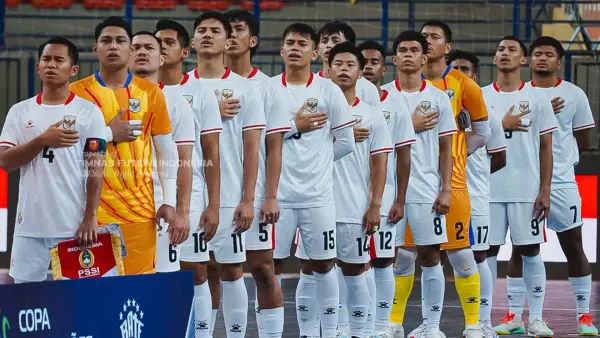 Para pemain Timnas Futsal Indonesia saat menghadapi Tanjung Verde dalam ajang Copa Das Nacoes de Futsal 2026 (Sumber: Instagram/@timnasfutsal)