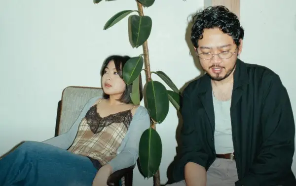 Lirik Lagu Lebih Beruntung Sedikit Bernadya feat Pamungkas: Ku Berdoa Ini Hanya Mimpi (Sumber : Instagram/@juni_records)