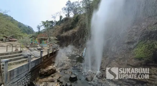 Kondisi semburan air panas di Geyser Cipanas, Kecamatan Cisolok, Kabupaten Sukabumi, Sabtu (17/10/2026). | Foto: SU/Ilyas Supendi