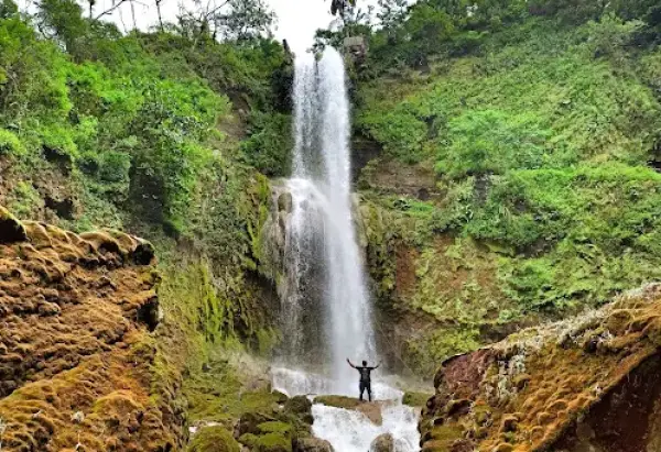 Curug Agung Galunggung salah satu destinasi wisata air terjun eksotis yang ada di Tasikmalaya, Jawa Barat. (Sumber : Gmaps/Bray Setiawan)