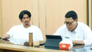 Kepala UPTD BP Mektan Jabar Anggi Jingga (kiri) saat mengikuti Rakor Kegiatan 2026. (Sumber : IG Distanhorti Jabar)