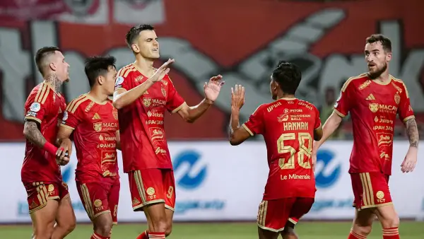 Aksi Alexander Jeremejeff setelah cetak gol untuk Persija ke gawang Arema FC di Super League 2026/2027. (Sumber: Instagram/@persija)
