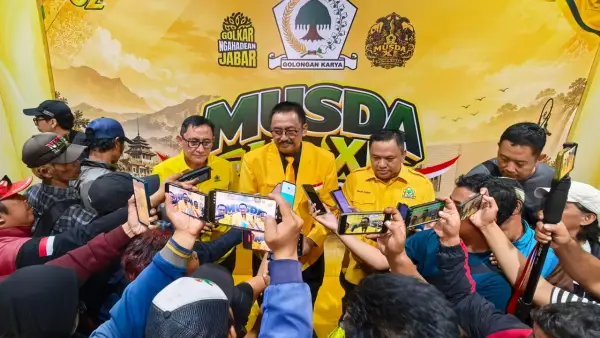 Asep Japar, Ketua DPD Golkar Kabupaten Sukabumi Terpilih Periode 2026-2030 saat diwawancarai. (Sumber: Istimewa)