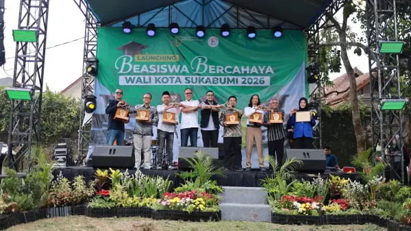 Peluncuran program Beasiswa Bercahaya Wali Kota Sukabumi Tahun 2026 pada Minggu (25/10/2026) di Secret Village, Kota Sukabumi. | Foto: Istimewa