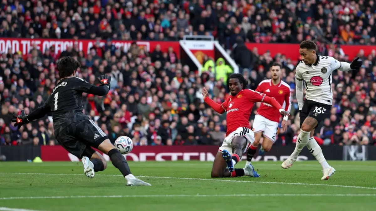 Manchester United Dipermalukan Bournemouth 0-3 di Old Trafford, Setan Merah Tertahan di Peringkat ke-16