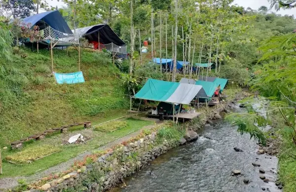 Bumi Cai Cisalimar salah satu tempat camping di pinggir sungai di Sukabumi (Sumber : Gmaps/Sanggam)