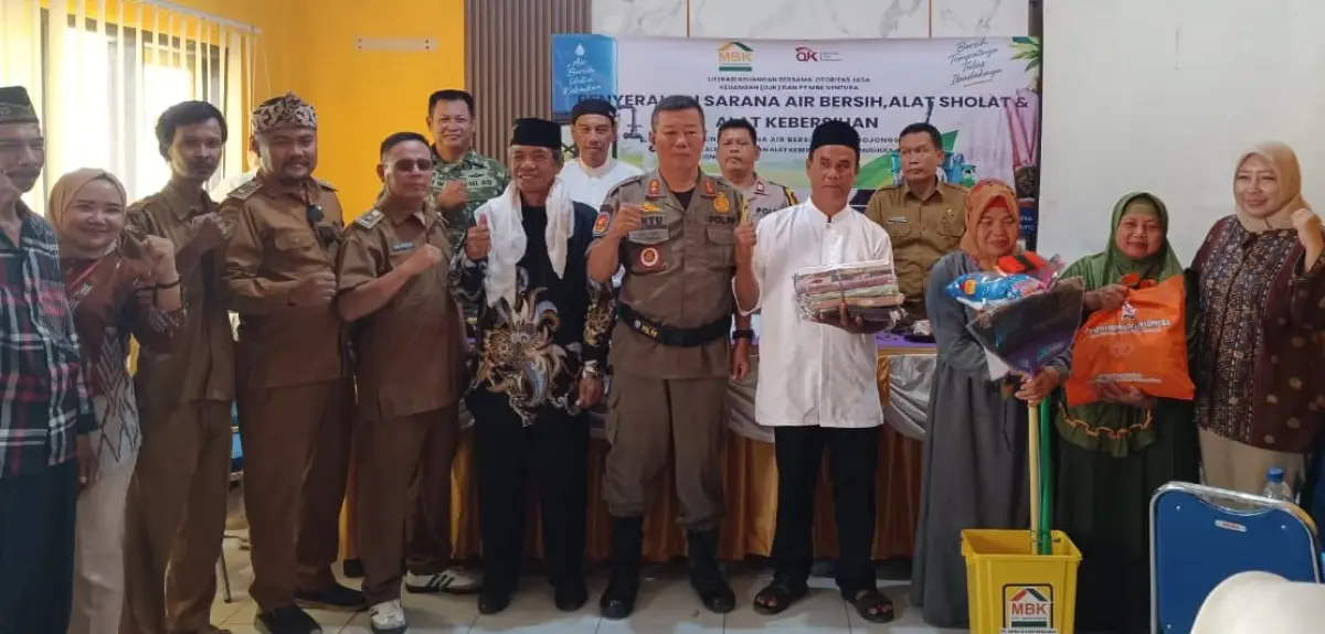 Selain sumur bor, MBK Ventura juga serahkan bantuan untuk warga Bantargadung Sukabumi