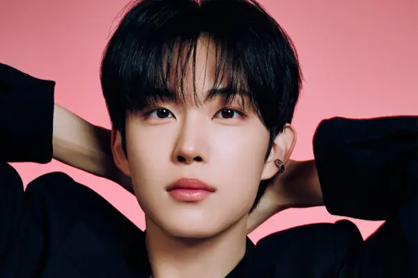 Geonwoo ALPHA DRIVE ONE Dikabarkan Gugat WAKEONE soal Keabsahan Kontrak (Sumber : X/@soompi)