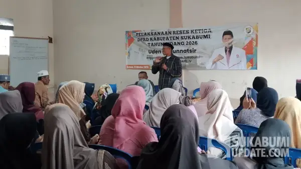 Kegiatan reses Anggota Komisi IV DPRD Kabupaten Sukabumi Fraksi PKS Uden Abdunnatsir di Desa Sukamanah, Kecamatan Cisaat, Selasa (27/10/2026). | Foto: Istimewa