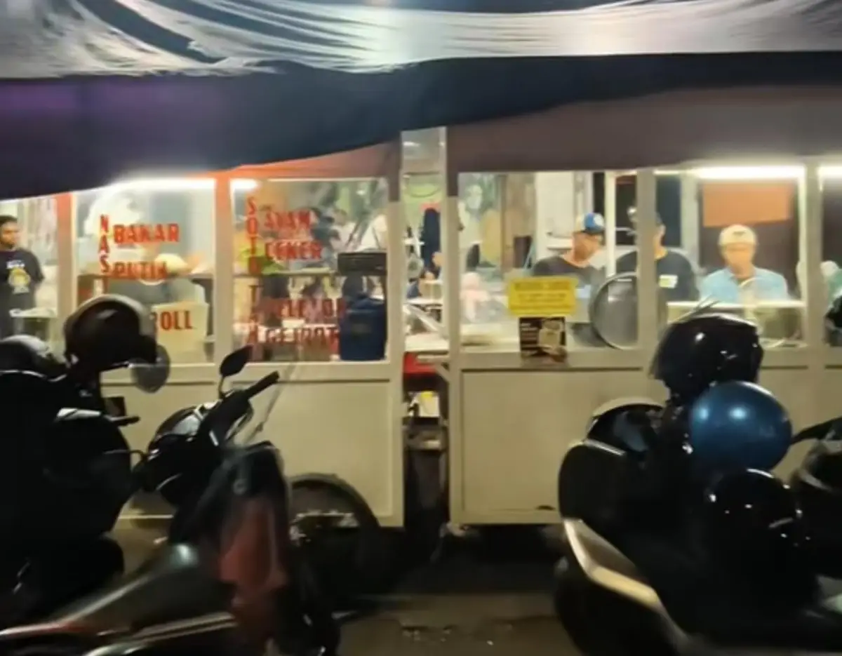 8 Rekomendasi Jajanan Malam di Sukabumi, dari Wedang Ronde hingga Cuanki