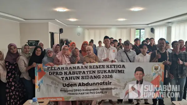 Kegiatan reses Anggota Komisi IV DPRD Kabupaten Sukabumi Fraksi PKS Uden Abdunnatsir di Desa Sukamanah, Kecamatan Cisaat, Selasa (27/10/2026). | Foto: Istimewa