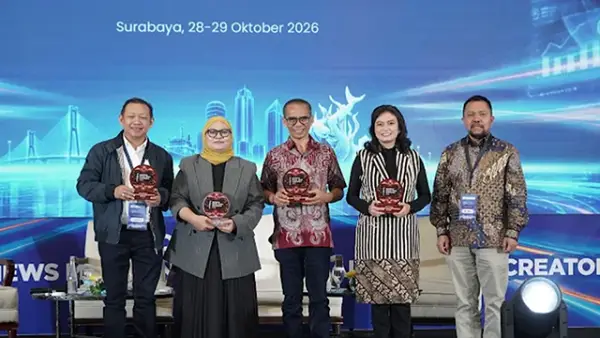 (kiri ke kanan) Dwi Eko Lokononto, CEO Beritajatim.com; Ika Idris, AP Monash University; Dahlan Dahi, Ketua Komisi Digital & Sustainability Dewan Pers; Agnes Santoso (Moderator); Wenseslaus Manggut, BPPO. (Sumber : AMSI)