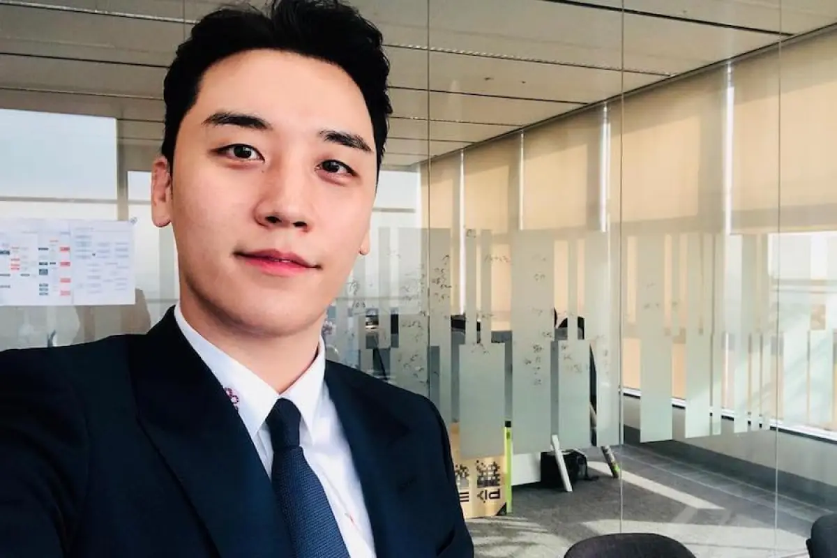 Seungri Eks BIGBANG Konfirmasi Telah Menikah dan Sang Istri Tengah Hamil