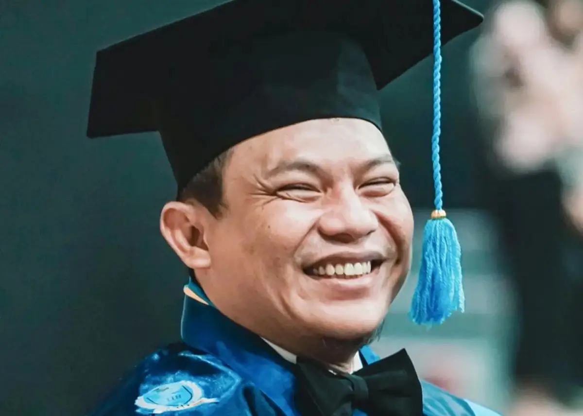 Bikin Kagum! Faank Wali Sukses Raih Gelar S2, Penggemar Ramai Beri Selamat