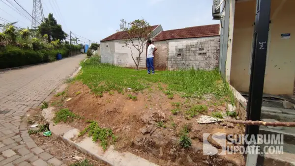 Lahan RTH di kawasan perumahan di Desa Cibunarjaya, Kecamatan Ciambar, Kabupaten Sukabumi yang menjadi sorotan warga di tengah dugaan jual beli tanah fasilitas lingkungan perumahan. (Sumber Foto: Istimewa)