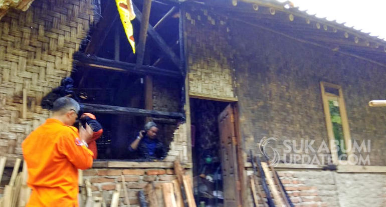 Rumah di Mekarasih Sukabumi Terbakar, Satu Kampung Panik