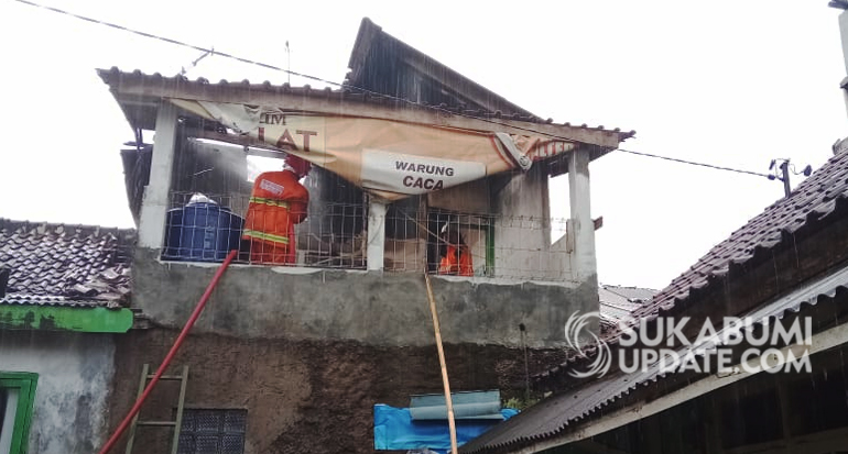 Kebakaran Lumat Rumah Ketua RT di Nyomplong Sukabumi