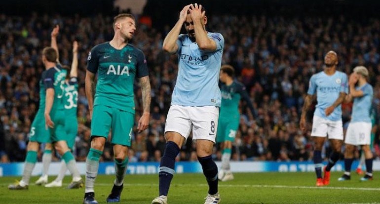 Gelandang Manchester City Ilkay Gundogan Positif Corona, Tak Main Lawan Wolves
