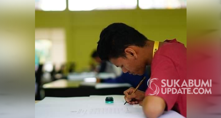 Arti Seni Lukis Ayat Alquran Bagi Said, Mahasiswa Sukabumi Langganan Juara Kaligrafi