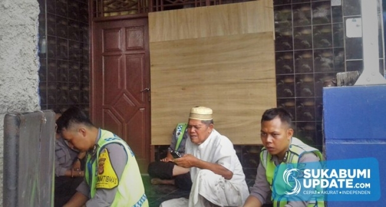 Polisi Jaga Ketat Rumah Terduga Pelaku Penganiayaan Pemuda Asal Tipar Kota Sukabumi
