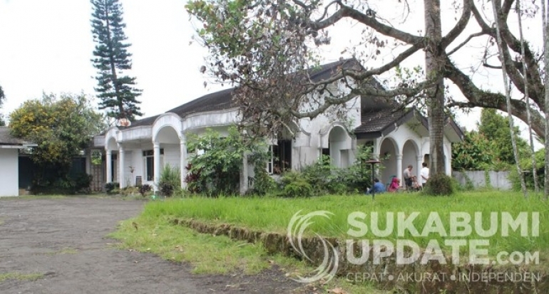 Gatot Brajamusti, Akui Gelar Ritual Seks di Padepokan Cikiray Sukabumi