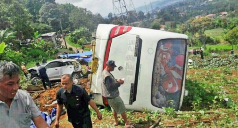 Kecelakaan Maut di Ciloto, Evakuasi Bus Berjalan Lambat