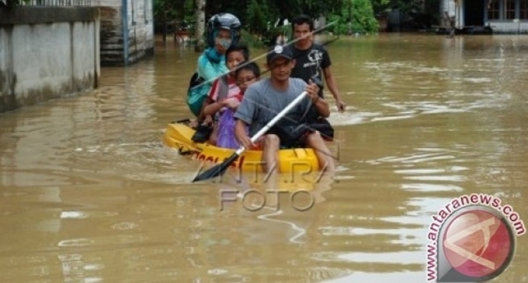 Ratusan Rumah Terendam Air Pasang