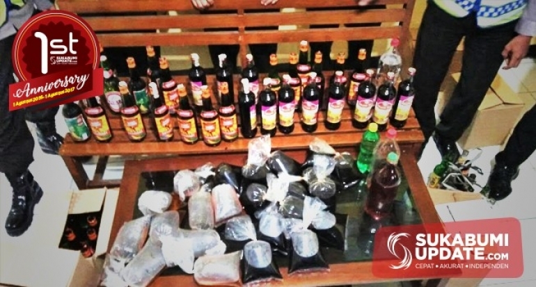 Malam Takbiran, Puluhan Botol Miras di Parungkuda Kabupaten Sukabumi Diamankan Polisi