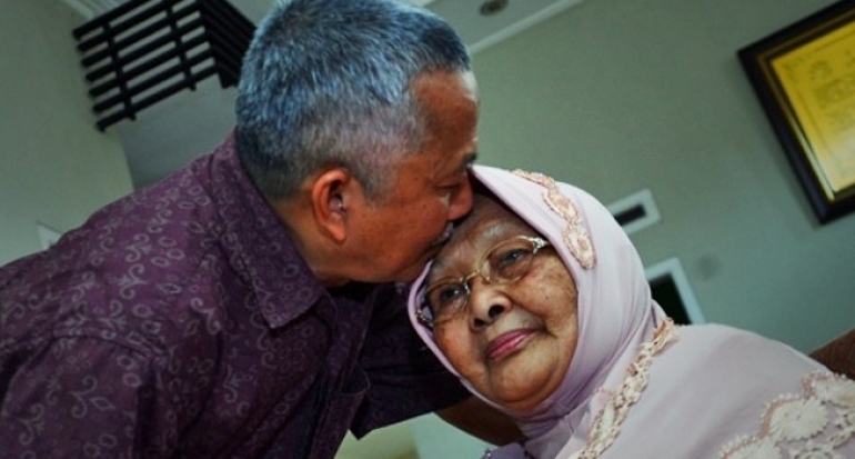 Usai Putusan Ibu Digugat Anak, Siti Rokayah Ingin 13 Anaknya Akur