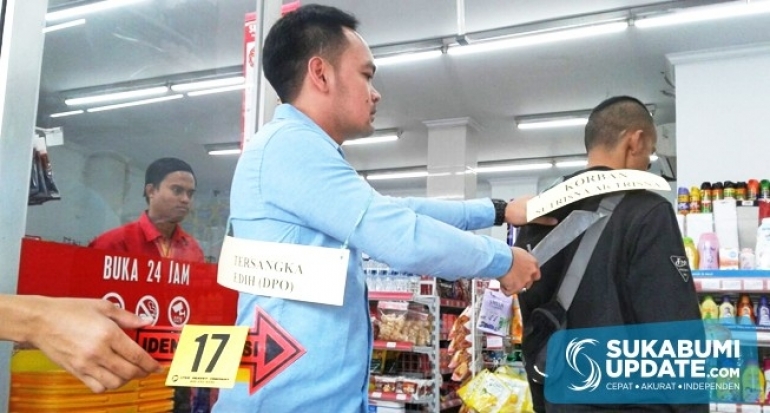 Peragakan 24 Adegan, Detik-detik Pembacokan di Depan Mini Market Kota Sukabumi