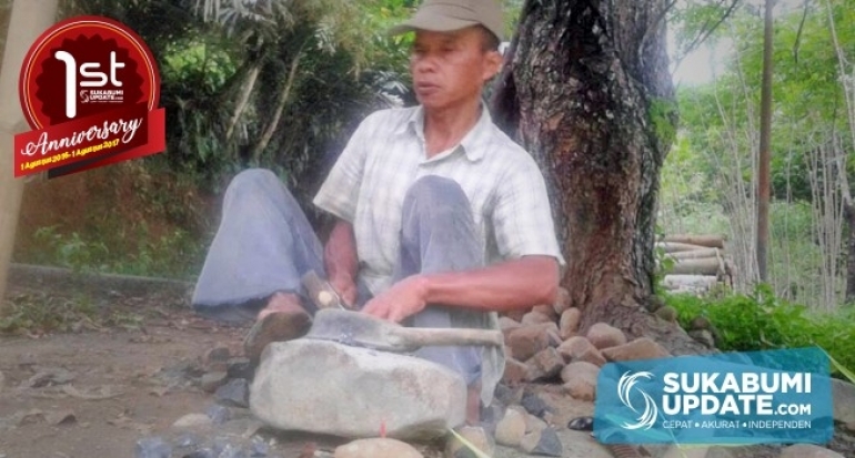 Penghasilan Hamid Tuna Netra di Kalapanunggal Kabupaten Sukabumi Rp8.800 per Hari