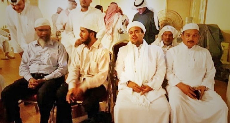 Bertemu di Arab Saudi, Rizieq FPI Tegur Sapa dengan Zakir Naik