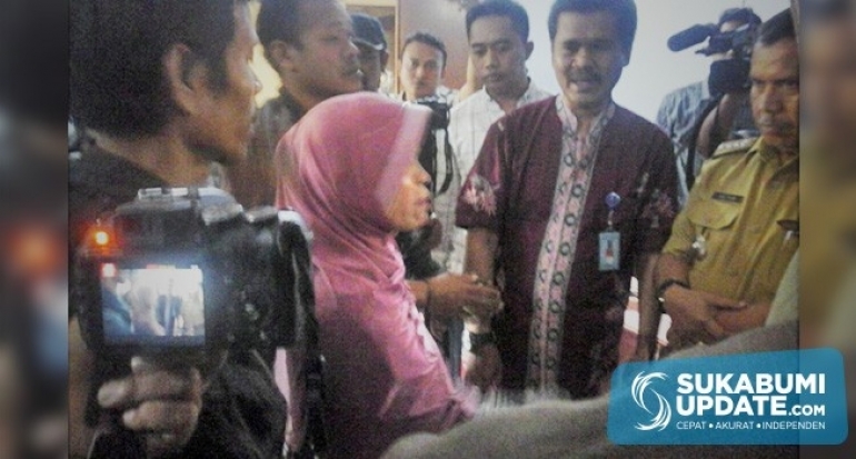 Ibu SR Siswa SDN Longkewang yang Tewas, Minta Pelaku Keluar dari Desa Hegarmanah Kabupaten Sukabumi