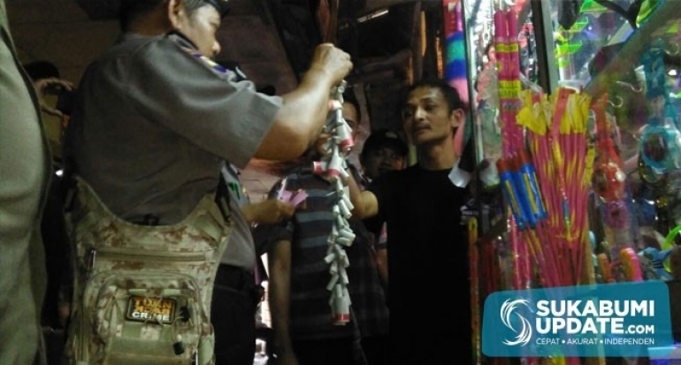 Polisi dan Satpol PP Amankan Petasan di Cikembar Kabupaten Sukabumi