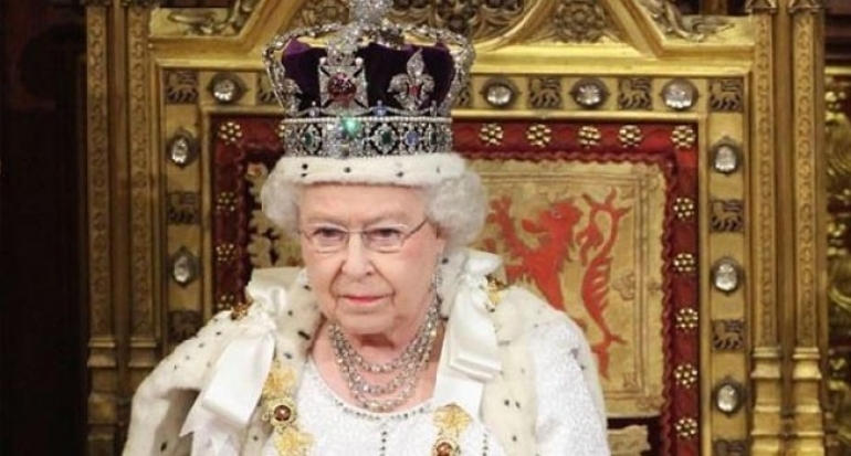 Hari Natal, Ratu Elizabeth II: Arti Keluarga dan Suami Humoris
